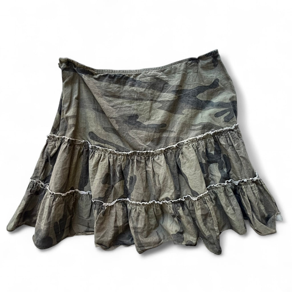 Camo frilly skirt