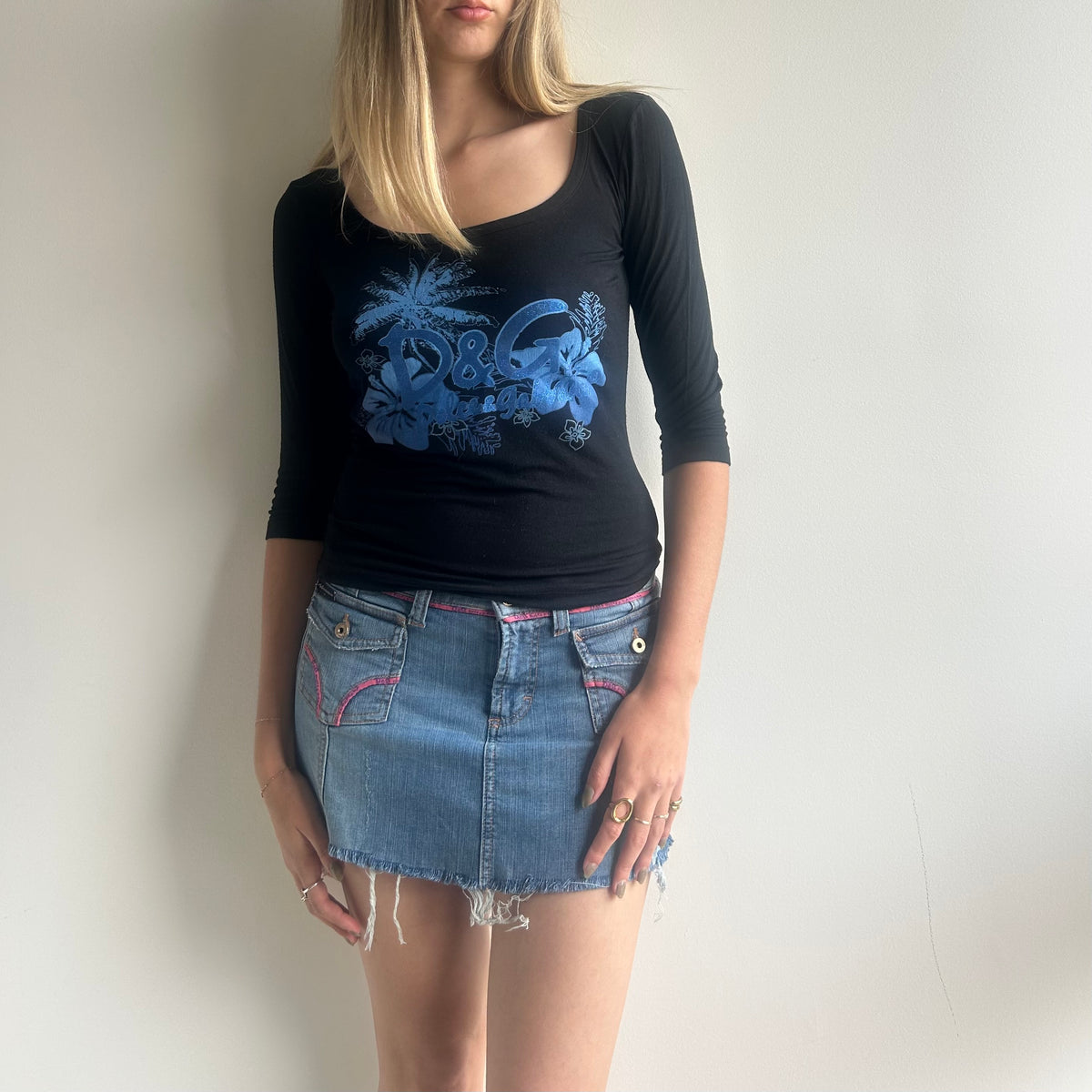 D&G graphic 3/4 sleeve top S/M