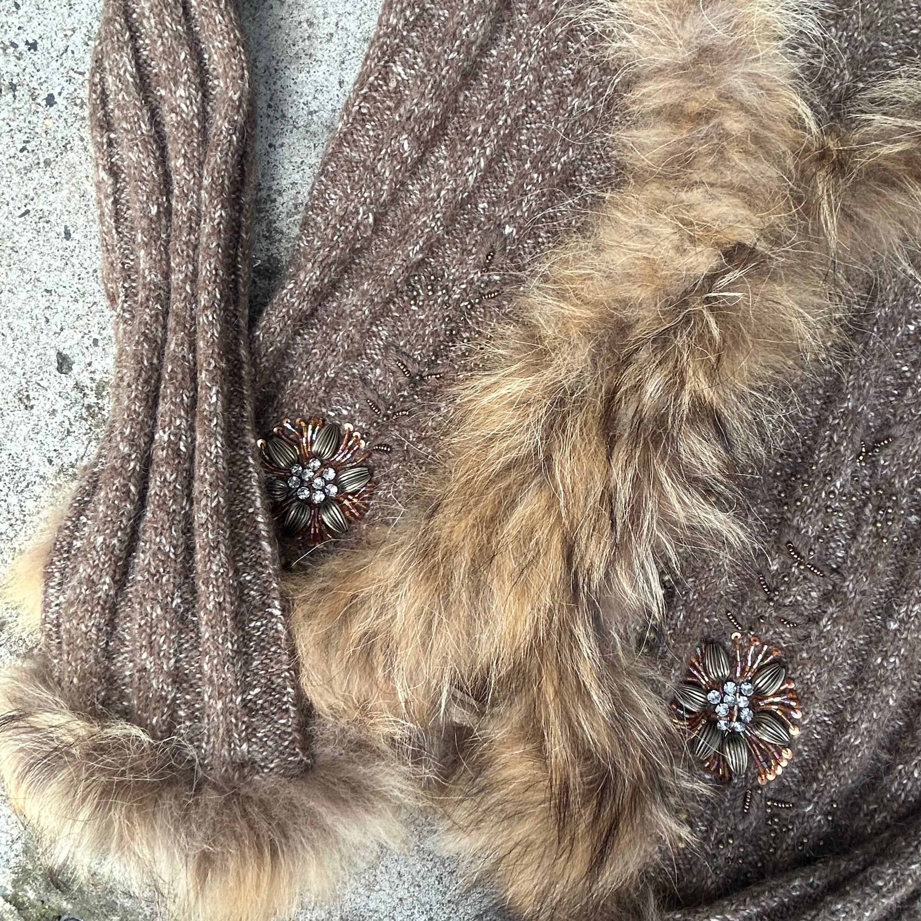 Très Jolie Fur knit cardigan with beaded details: M