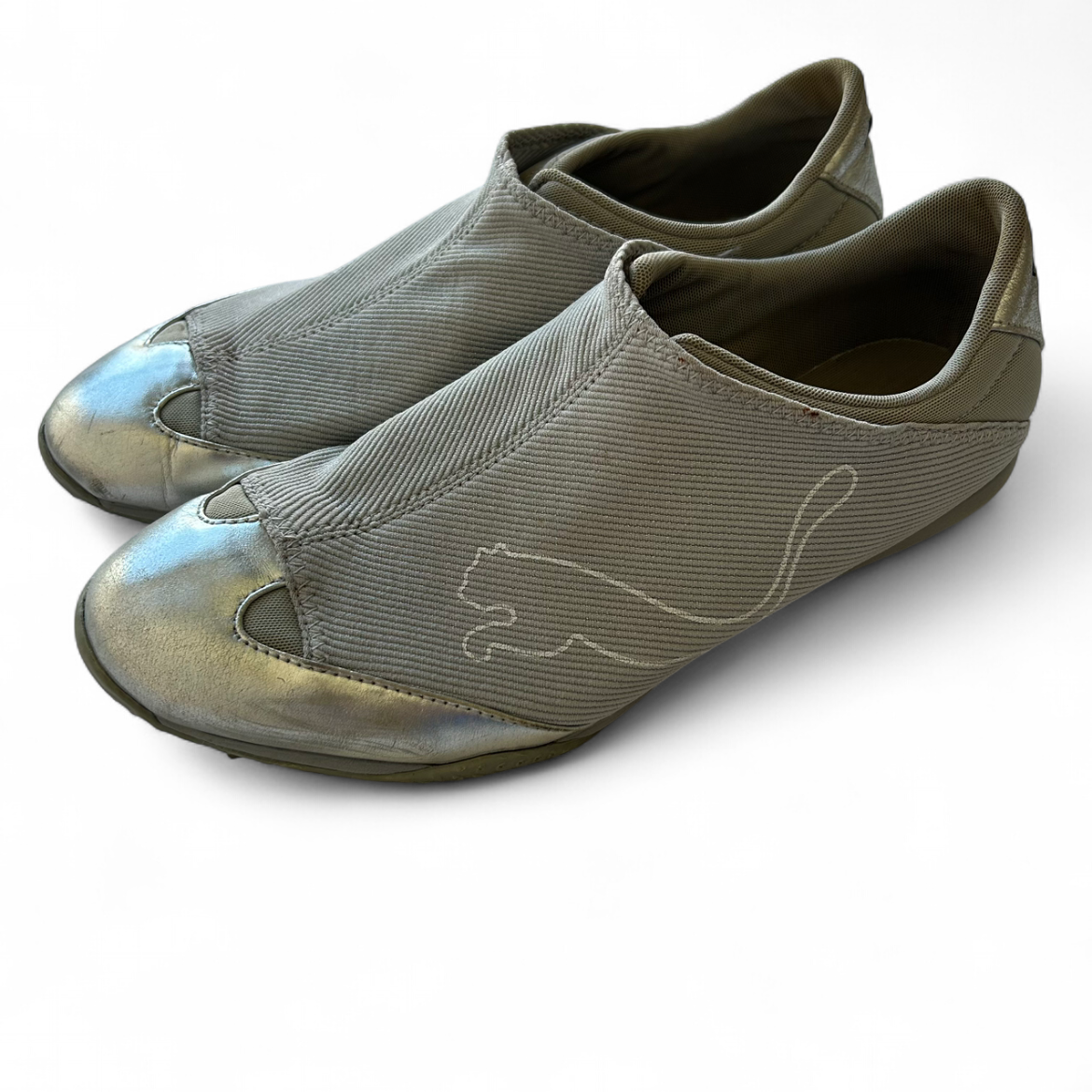 2000’s Silver Puma slip on shoes Euro 41
