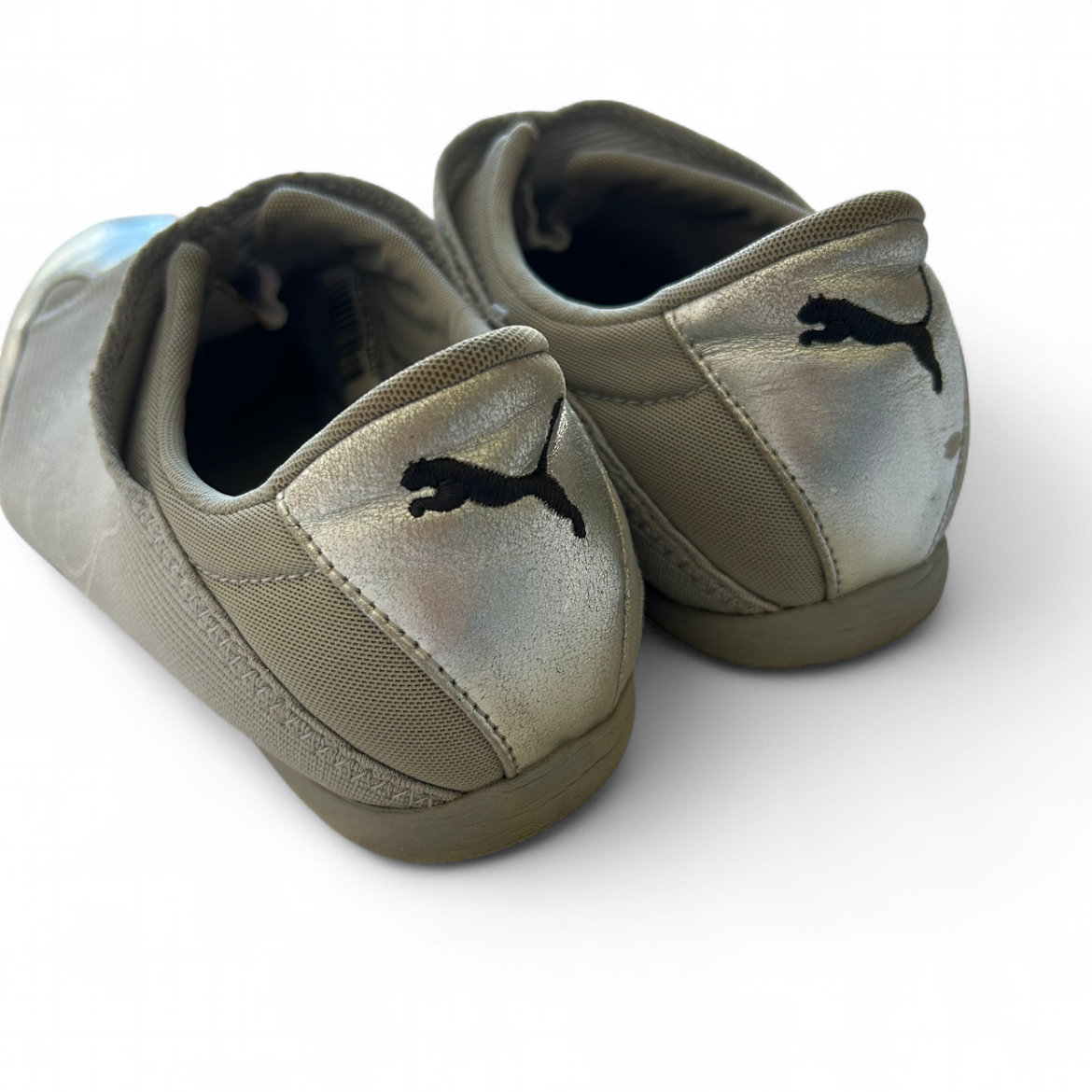 2000’s Silver Puma slip on shoes Euro 41